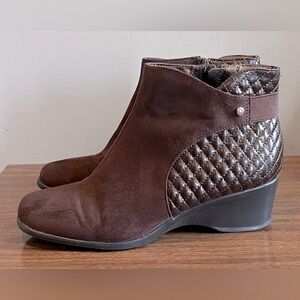 Life Stride Brown ‘Escalate Too’ Faux Suede/Leather Quilted Wedge Boots, Size 8W